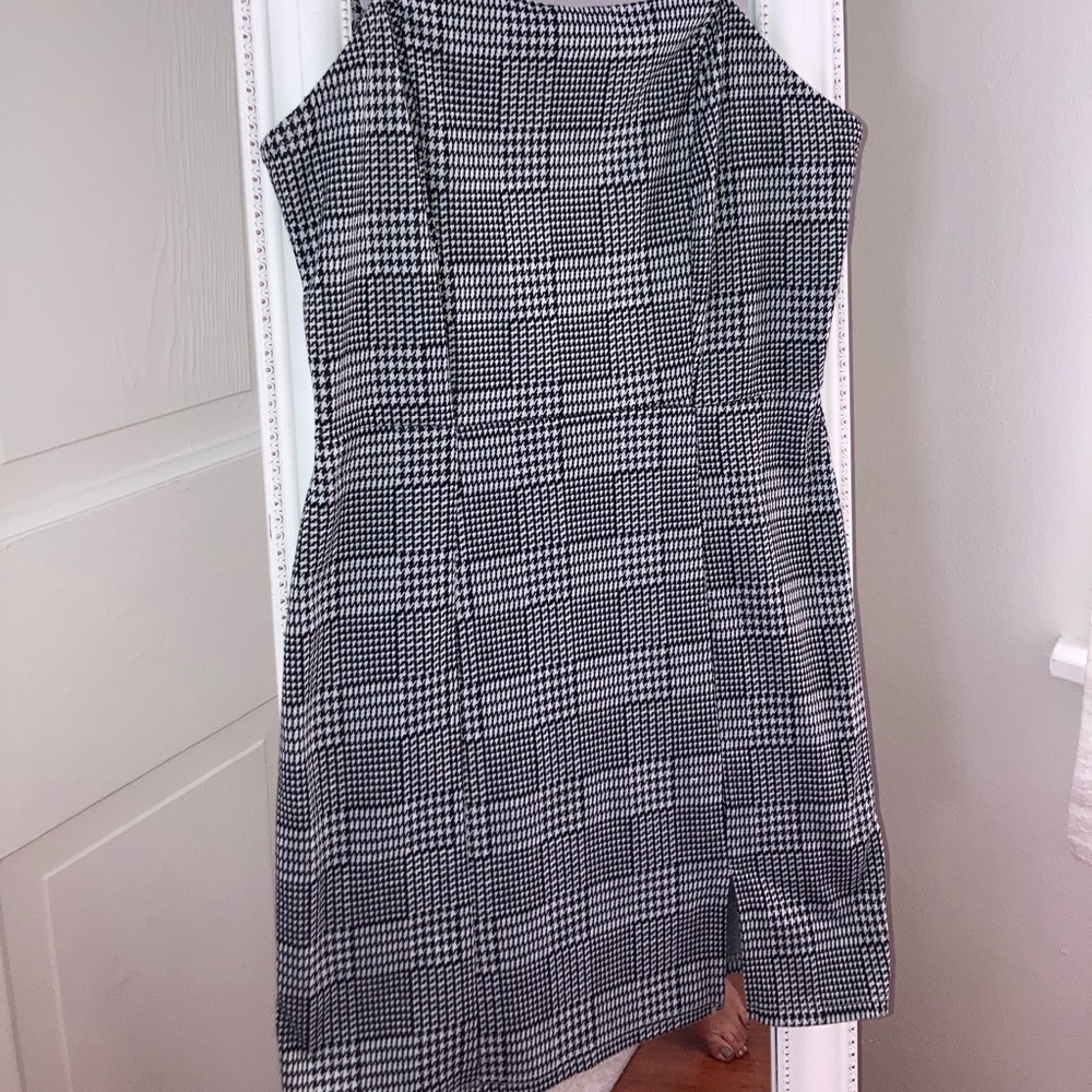 Mini Dress - Picture 2 of 2
